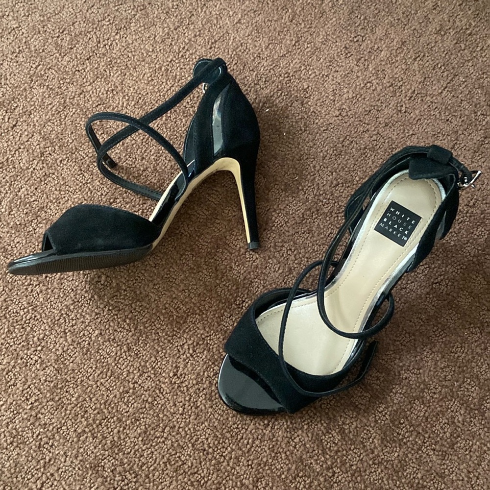 White House Black Market Ilaria Black shoe